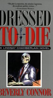 Dressed to Die: A Lindsay Chamberlain Novel